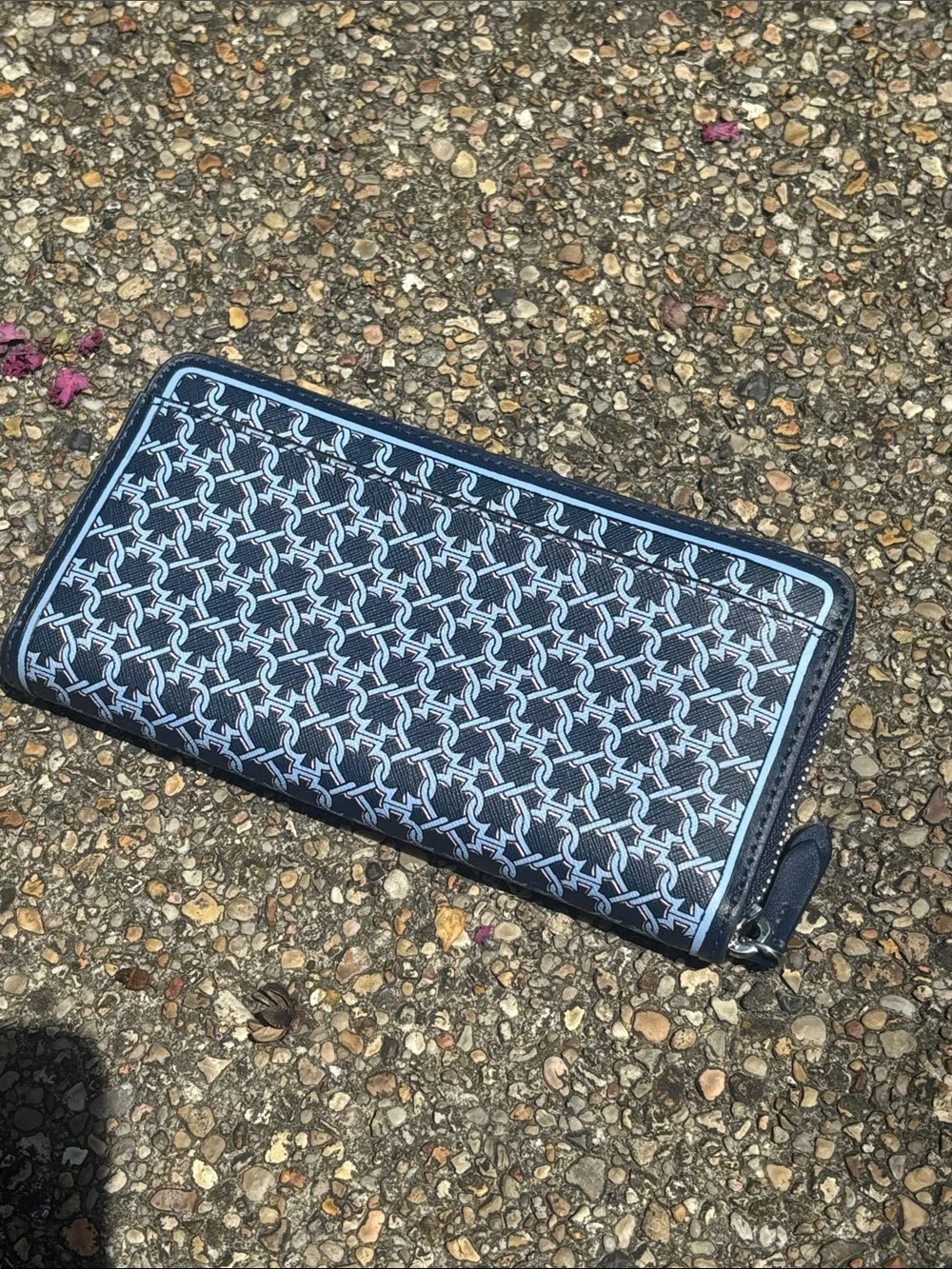 kate spade light blue and navy zip-around wallet